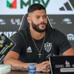 atletico:-hulk-explica-‘briga’-com-scarpa-e-seguira-sendo-‘chato’-com-o-colega-–-o-tempo