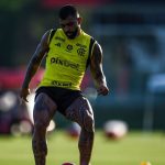 fla-flu:-gabigol-volta-a-treinar-com-grupo-e-pode-ser-opcao-para-tite-–-itatiaia