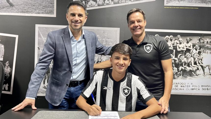 filho-de-rodrigo-caetano,-ex-atletico,-assina-contrato-com-clube-da-serie-a-–-itatiaia