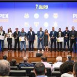 santos-recebe-premio-da-fpf-por-excelencia-em-gestao-na-temporada-2023-–-diario-do-peixe