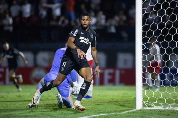 junior-santos-esquece-2023-e-celebra-gol-decisivo-pelo-botafogo-na-libertadores-–-globo.com