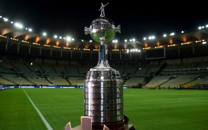 torcedores-rivais-zoam-vasco-por-ausencia-na-libertadores:-‘vai-soltar-nota-oficial’-–-lance!-–-lance!