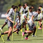 galo:-volante-tem-lesao-em-ligamentos-do-tornozelo-e-lateral-sofre-pancada-–-o-tempo