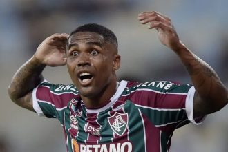 opiniao:-ausencia-de-douglas-costa-no-fla-flu-e-grande-baixa-para-o-fluminense-–-bolavip-brasil