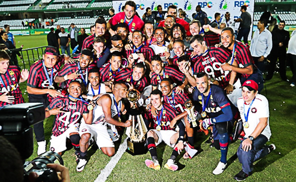 centenario:-2016-–-campeao-no-couto-e-de-volta-a-libertadores-–-meu-furacao