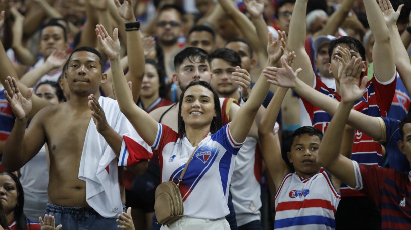 com-meia-para-mulheres,-fortaleza-inicia-venda-de-ingressos-para-jogo-contra-o-maracana-–-o-povo