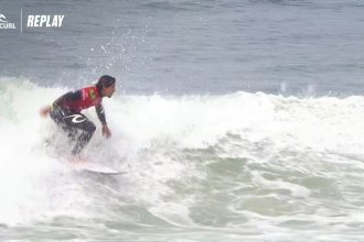 gabriel-medina-avanca-as-semifinais-da-etapa-de-peniche-do-surfe-–-globo.com