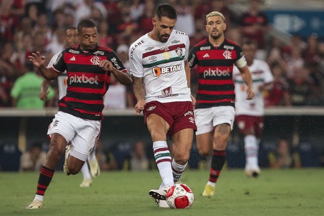 flamengo-esta-em-outro-patamar?-arrascaeta-responde-pergunta-apos-eliminar-o-fluminense-–-coluna-do-fla