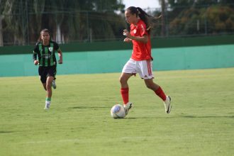 gurias-coloradas-empatam-em-1-a-1-com-o-america-mg-na-estreia-do-brasileirao-feminino-–-jornal-o-sul-–-jornal-o-sul