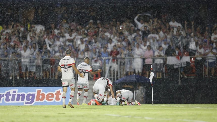 sao-paulo-x-novorizontino:-com-media-de-45-mil-pessoas,-morumbis-e-trunfo-tricolor-–-itatiaia