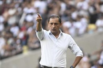 ramon-diaz-assume-culpa-pela-eliminacao-do-vasco-e-pede-desculpas:-“quem-mais-falhou-fui-eu”-–-globo.com