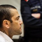 daniel-alves:-tribunal-de-barcelona-analisara-se-jogador-podera-ou-nao-deixar-a-prisao-–-no-ataque