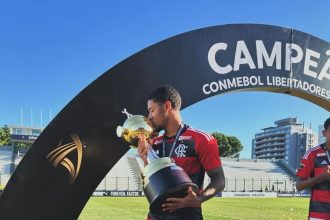 destaque-do-flamengo-na-final,-rayan-lucas-e-unico-sobrevivente-do-incendio-no-ninho-no-grupo-campeao-da-libertadores-sub-20-–-extra