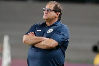 irritado,-guto-cita-“falta-de-postura”-do-coritiba-na-derrota-para-o-maringa-–-um-dois-esportes