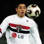 cicinho-ataca-craque-do-brasileirao-serie-a-apos-eliminacao-no-estadual:-“vai-enganar-outro”-–-torcedores.com