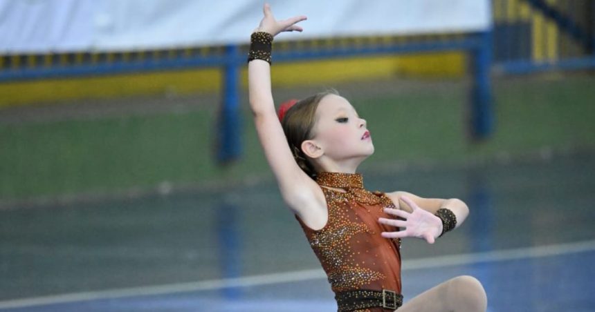 atleta-de-indaial-e-convocada-pela-selecao-brasileira-de-patinacao-artistica-–-o-municipio-blumenau