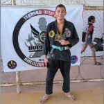 para-participar-de-campeonato-brasileiro,-atleta-de-jiu-jitsu-vende-pacoca-e-balas-em-semaforos-em-santarem-–-globo