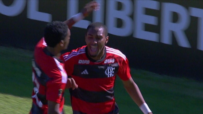 flamengo-desembarca-no-rio-apos-titulo-inedito-da-libertadores-sub-20-–-globo