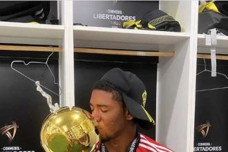 sobrevivente-no-ninho-e-campeao-da-libertadores-sub-20:-conheca-rayan-lucas,-do-flamengo-–-globo