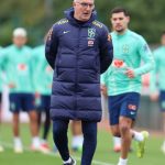 dorival-comanda-primeiro-treino-com-selecao-completa:-veja-como-foi-–-um-dois-esportes