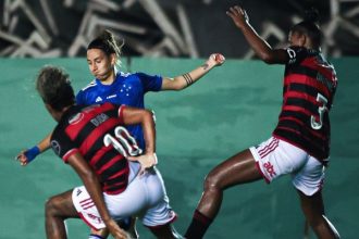 flamengo-perde-para-o-cruzeiro-e-segue-sem-vitoria-no-feminino-–-coluna-do-fla