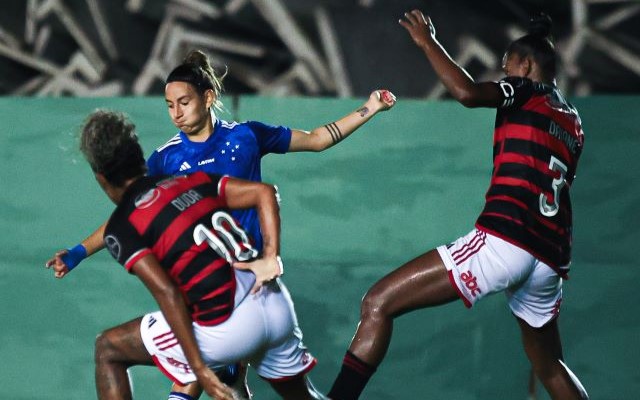 flamengo-perde-para-o-cruzeiro-e-segue-sem-vitoria-no-feminino-–-coluna-do-fla