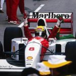 lewis-hamilton-faz-post-em-homenagem-a-aniversario-de-senna:-“meu-heroi-sempre”-–-globo.com