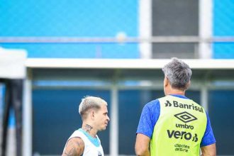 soteldo-trabalha-separado-do-grupo-do-gremio-e-tem-conversa-com-renato-em-treino-–-globo