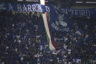 torcida-do-cruzeiro-muda-planos-para-festa-com-40-mil-faixas-no-mineirao-–-itatiaia