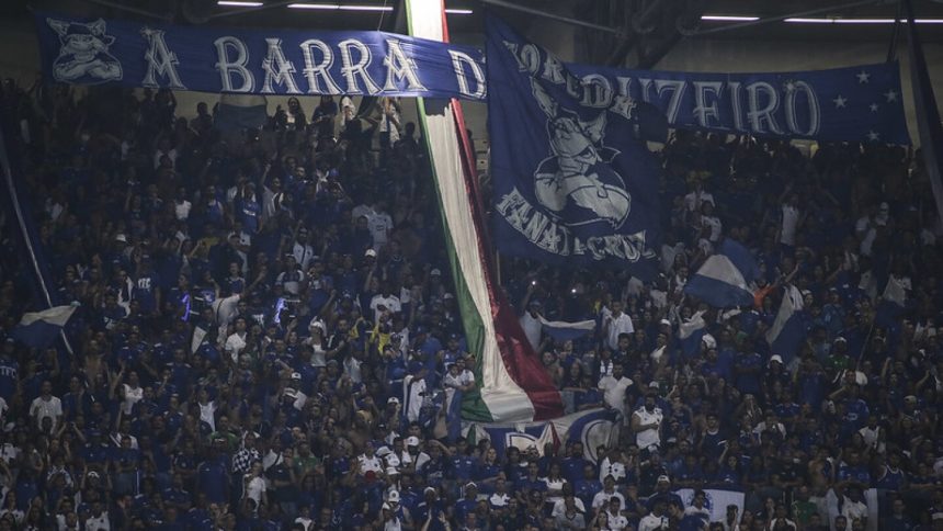 torcida-do-cruzeiro-muda-planos-para-festa-com-40-mil-faixas-no-mineirao-–-itatiaia