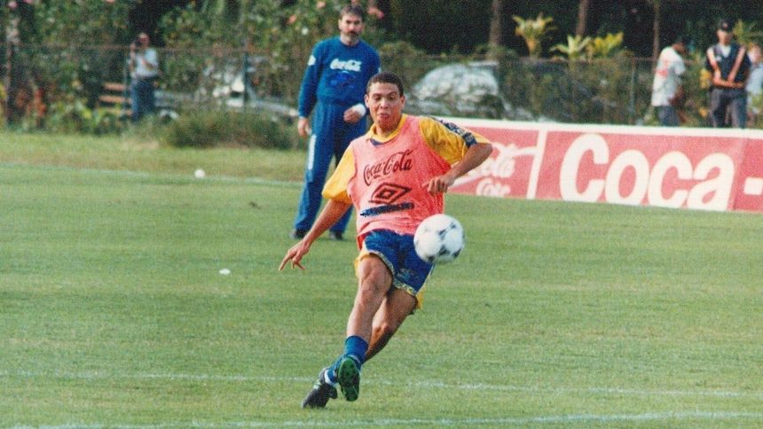 como-foi-estreia-de-ronaldo-na-selecao-brasileira-ha-30-anos:-letra-no-1o-toque,-ole-e-‘pega-minha-chuteira-la’-–-espncom.br