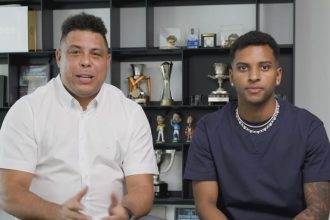 ronaldo-escala-jogador-do-cruzeiro-em-selecao-com-a-letra-‘r’-–-no-ataque