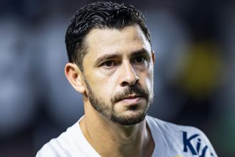 giuliano-devera-ser-o-substituto-de-otero-na-semifinal;-confira-a-provavel-escalacao-do-santos-–-bolavip-brasil