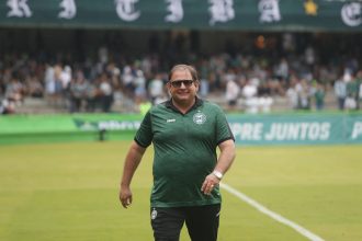 coritiba-divulga-relacionados-contra-o-maringa:-veja-o-provavel-time-–-um-dois-esportes