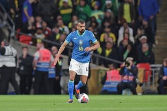 fabricio-bruno-comemora-estreia-na-selecao-brasileira:-‘sensacao-–-flamengo-rj