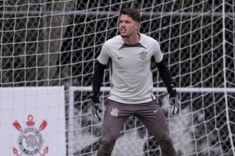 corinthians-acerta-renovacao-de-contrato-com-goleiro-campeao-da-copinha-por-cinco-anos-–-globo.com