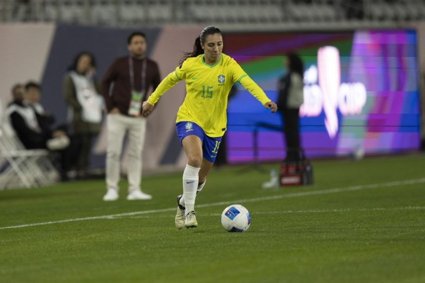 julia-bianchi-e-convocada-pela-selecao-para-a-disputa-da-she-believes-cup-–-globo.com