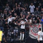 corinthians-tem-pior-publico-do-ano-na-arena-em-noite-de-goleada-sobre-o-nacional-par-–-globo