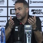 artur-jorge-explica-decisao-de-iniciar-com-tiquinho-soares-no-banco-do-botafogo:-‘queriamos-poupa-lo,-foi-em-–-fogaonet