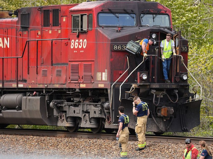 teenager-dies-after-being-hit-by-cpkc-rail-train-in-bowness-–-calgary-herald