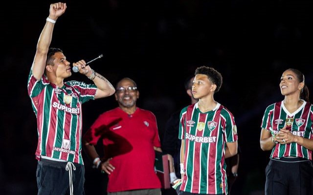 nao-esquecem!-thiago-silva-cita-o-flamengo-durante-apresentacao-no-fluminense-–-coluna-do-fla