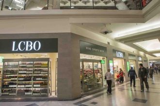 lcbo-workers-deliver-overwhelming-vote-to-strike-–-toronto-star