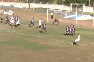 pe-calibrado:-lateral-repete-feito-de-assuncao-e-marca-hat-trick-de-gols-de-falta-na-5a-divisao-de-sp-–-globo.com