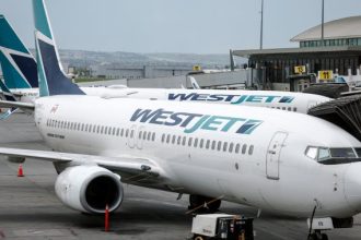 westjet-cancels-flights-as-surprise-strike-begins-on-long-weekend-–-global-news-toronto