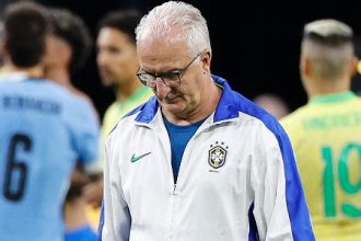 selecao-tem-versoes-conflitantes-sobre-lista-de-batedores-de-penaltis-–-uol-esporte