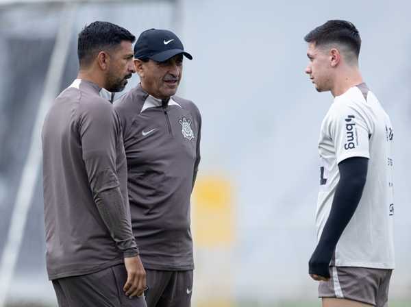 ramon-diaz-tem-papo-com-garro-no-corinthians-e-comanda-primeiro-treino-com-elenco-completo-–-globo.com