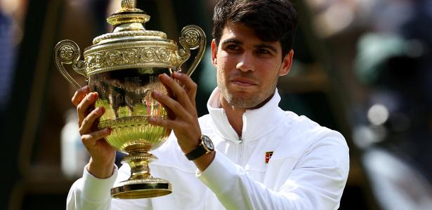 saque-e-voleio:-alcaraz-domina-djokovic-e-mantem-seu-reinado-em-wimbledon-–-uol-esporte